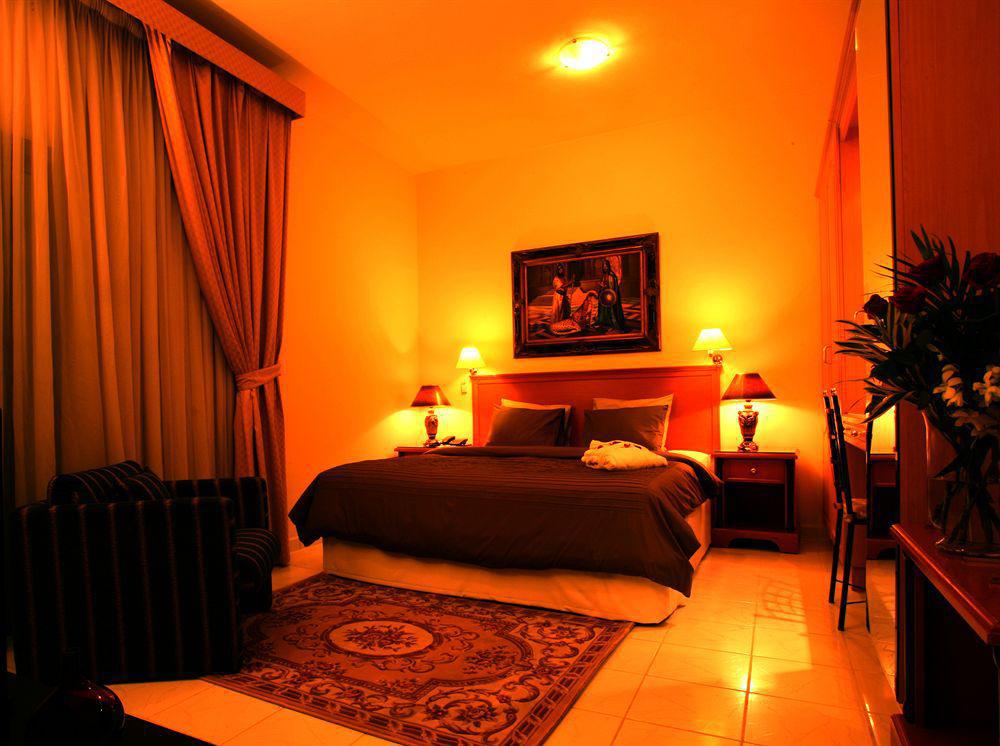 Khalidia Hotel Apartments Дубай Екстер'єр фото